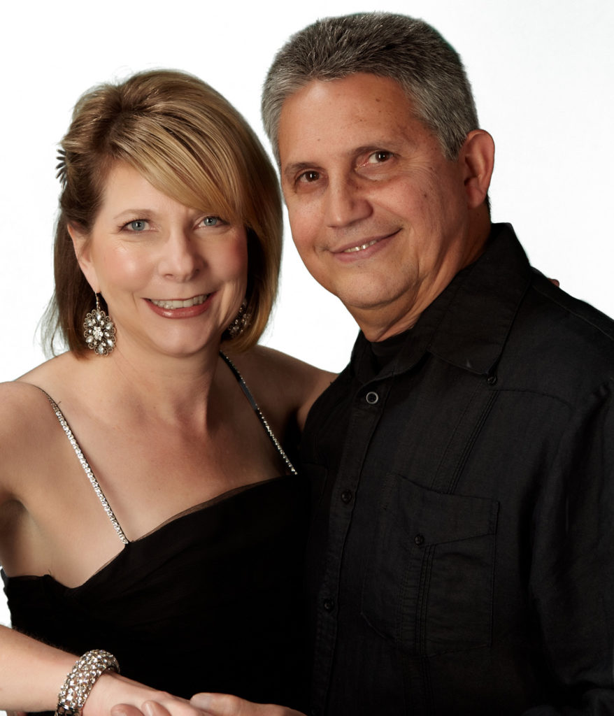 Portrait of Cindy Bartelsmeyer and Santos Manrique.